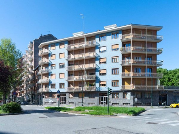 appartamento in vendita a Torino in zona Mirafiori Nord
