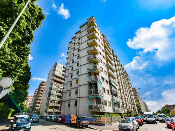 appartamento in vendita a Torino in zona Santa Rita