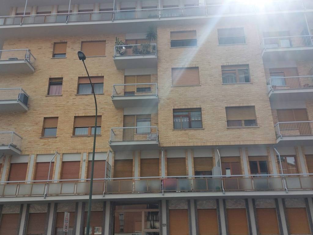 appartamento in vendita a Torino in zona Santa Rita