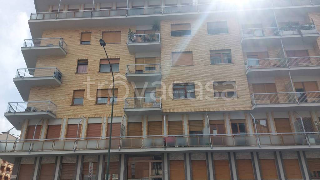 appartamento in vendita a Torino in zona Santa Rita