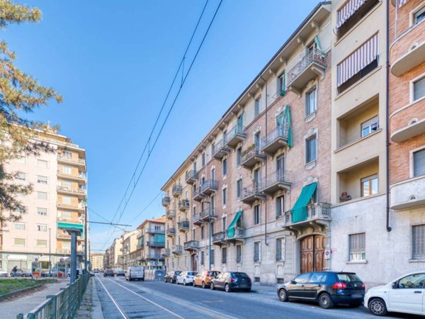 appartamento in vendita a Torino in zona Borgata Vittoria