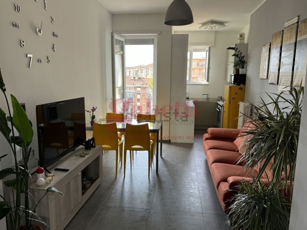 appartamento in vendita a Torino in zona Santa Rita