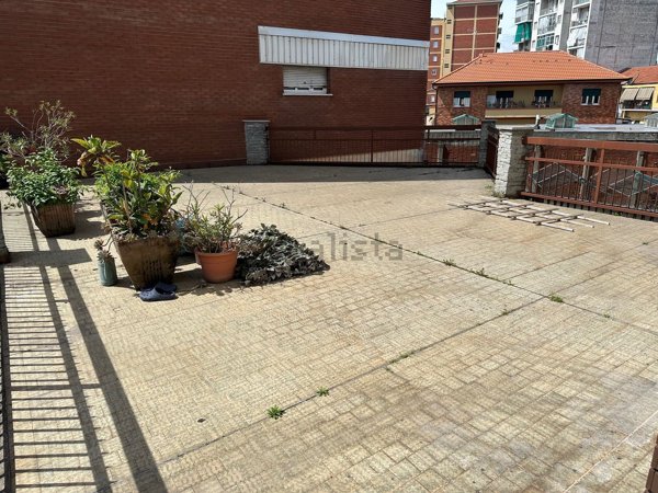 appartamento in vendita a Torino in zona Lucento