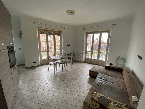 appartamento in vendita a Torino in zona Borgata Vittoria