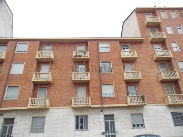 appartamento in vendita a Torino in zona Lucento