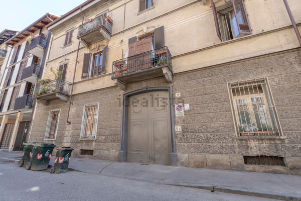 appartamento in vendita a Torino in zona Cenisia