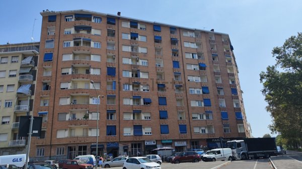 appartamento in vendita a Torino in zona Borgata Vittoria