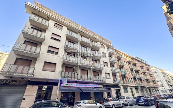 appartamento in vendita a Torino in zona Santa Rita