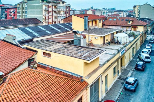 locale di sgombero in vendita a Torino