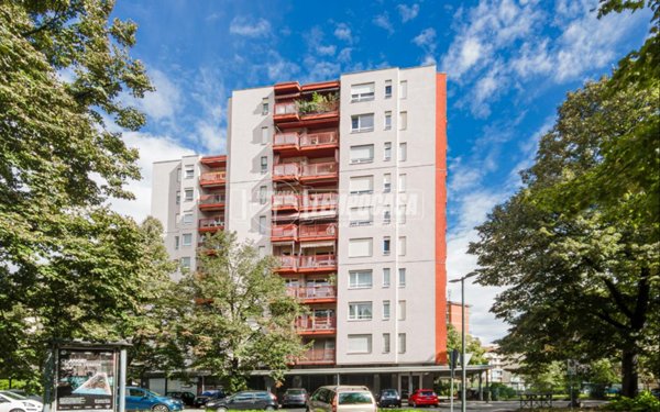 appartamento in vendita a Torino in zona Mirafiori Nord