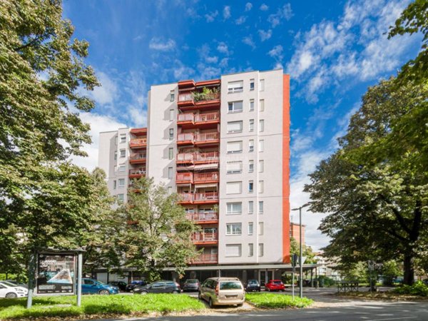 appartamento in vendita a Torino in zona Mirafiori Nord