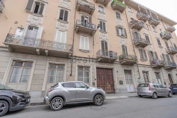 appartamento in vendita a Torino in zona Lucento