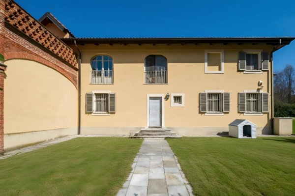 casa indipendente in vendita a Torino in zona Sassi