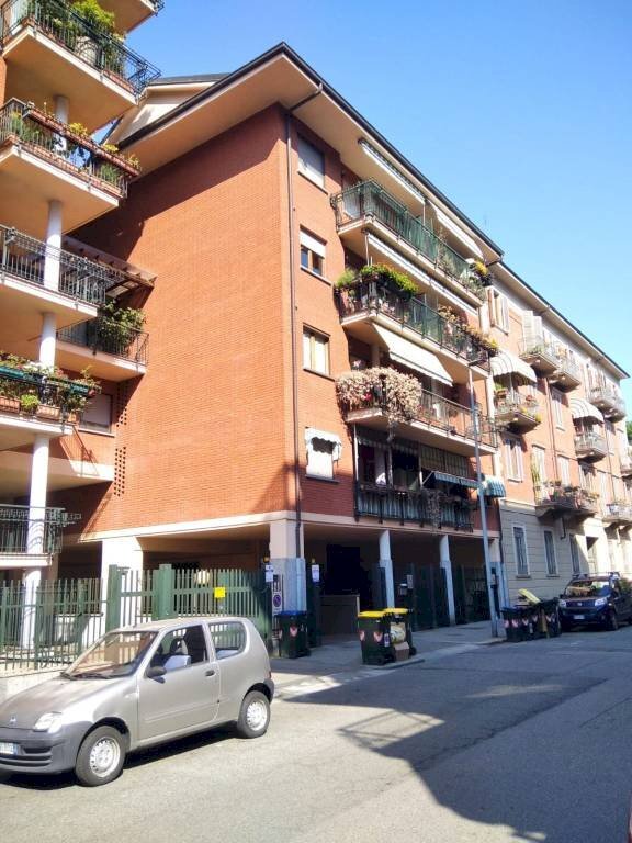 casa semindipendente in vendita a Torino