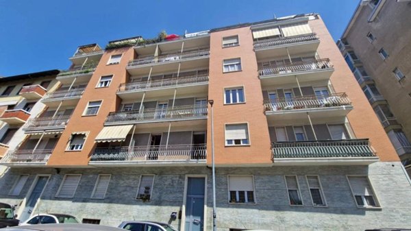 appartamento in vendita a Torino in zona Aurora