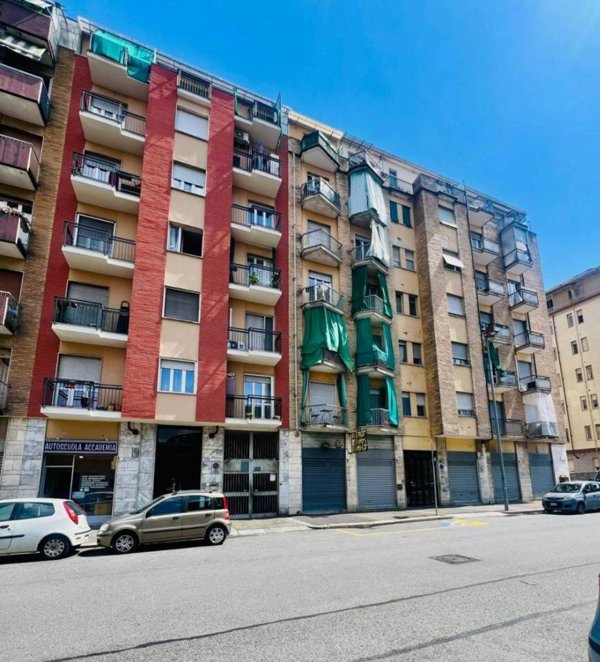appartamento in vendita a Torino in zona Lucento