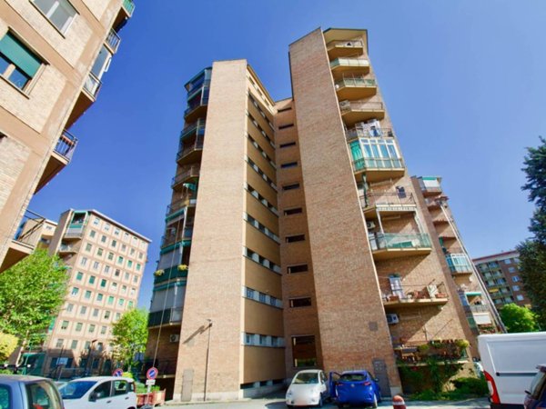 appartamento in vendita a Torino in zona Mirafiori Nord