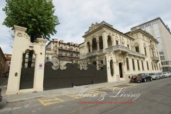 appartamento in vendita a Torino in zona Centro Storico
