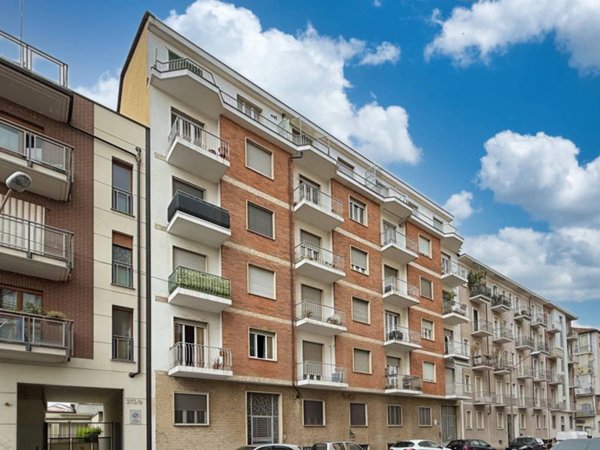 appartamento in vendita a Torino in zona Parella
