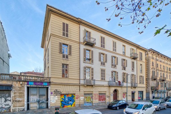 appartamento in vendita a Torino in zona Aurora