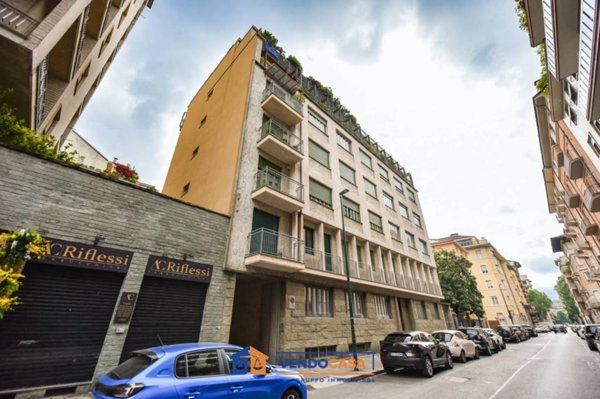 negozio in vendita a Torino in zona Crocetta