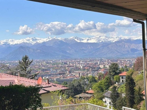 appartamento in vendita a Torino in zona Cavoretto