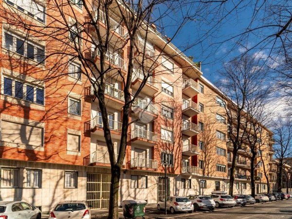 appartamento in vendita a Torino in zona Parella