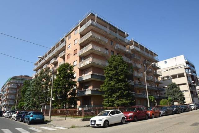 appartamento in vendita a Torino in zona Millefonti