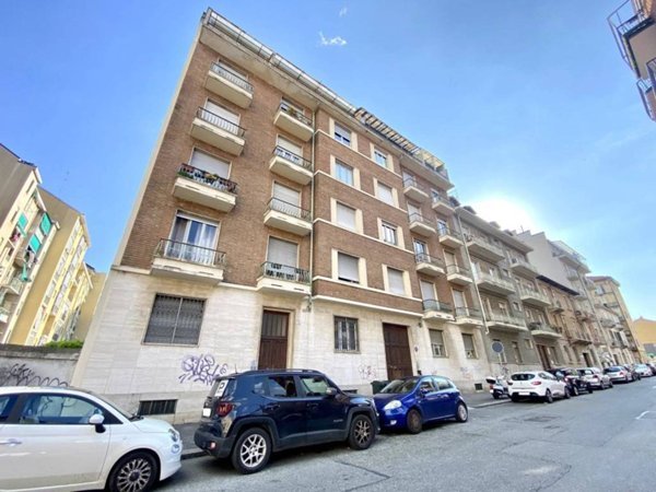 appartamento in vendita a Torino in zona Lingotto