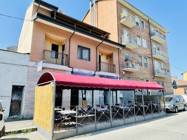 negozio in vendita a Torino in zona Lucento