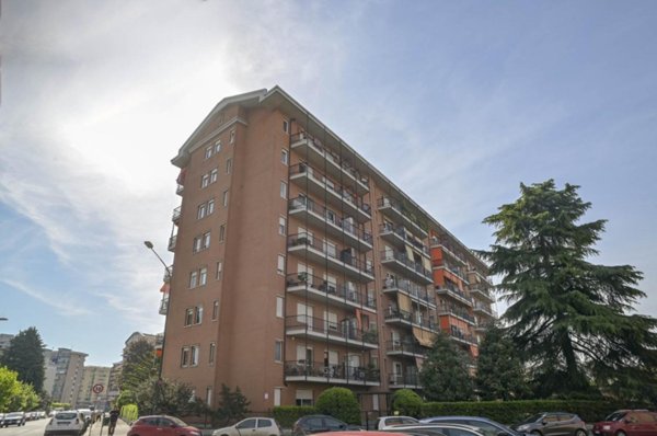appartamento in vendita a Torino in zona Vallette