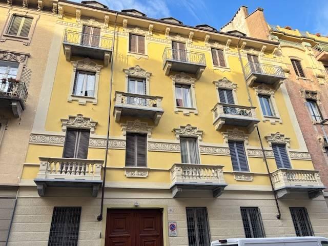 appartamento in vendita a Torino in zona San Salvario