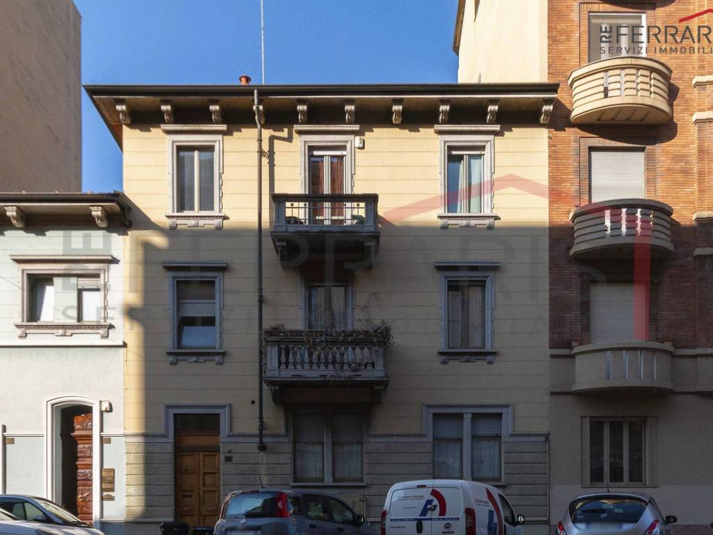 appartamento in vendita a Torino in zona Campidoglio
