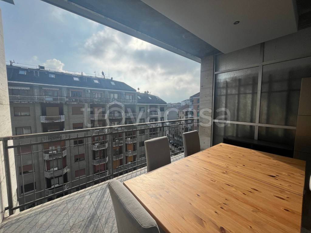 appartamento in vendita a Torino in zona Santa Rita