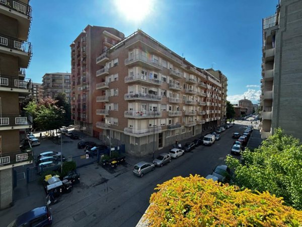 appartamento in vendita a Torino in zona Santa Rita