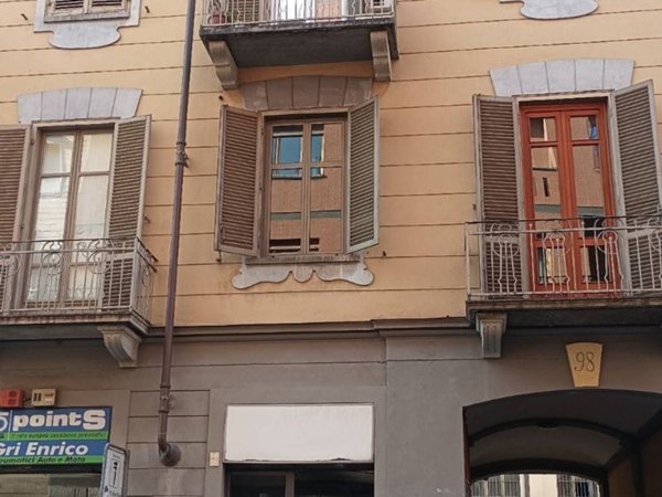 appartamento in vendita a Torino in zona San Salvario