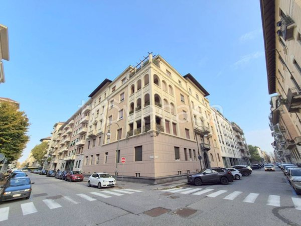 appartamento in vendita a Torino in zona Crocetta