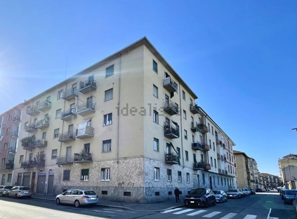 appartamento in vendita a Torino in zona Lingotto