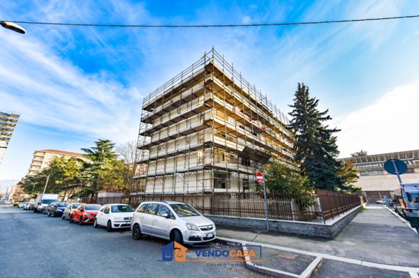 appartamento in vendita a Torino in zona Lingotto