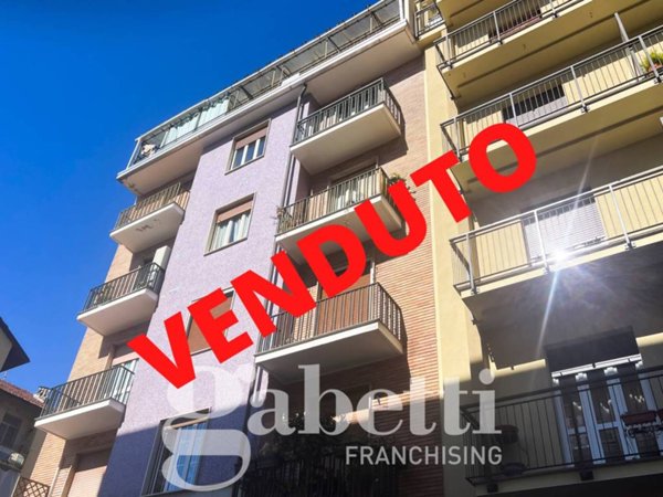 appartamento in vendita a Torino in zona Borgata Vittoria