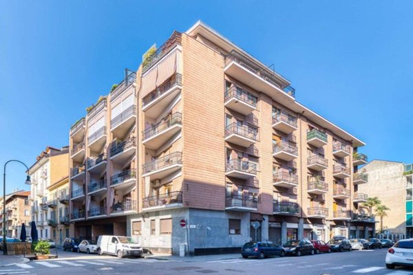 appartamento in vendita a Torino in zona Cenisia