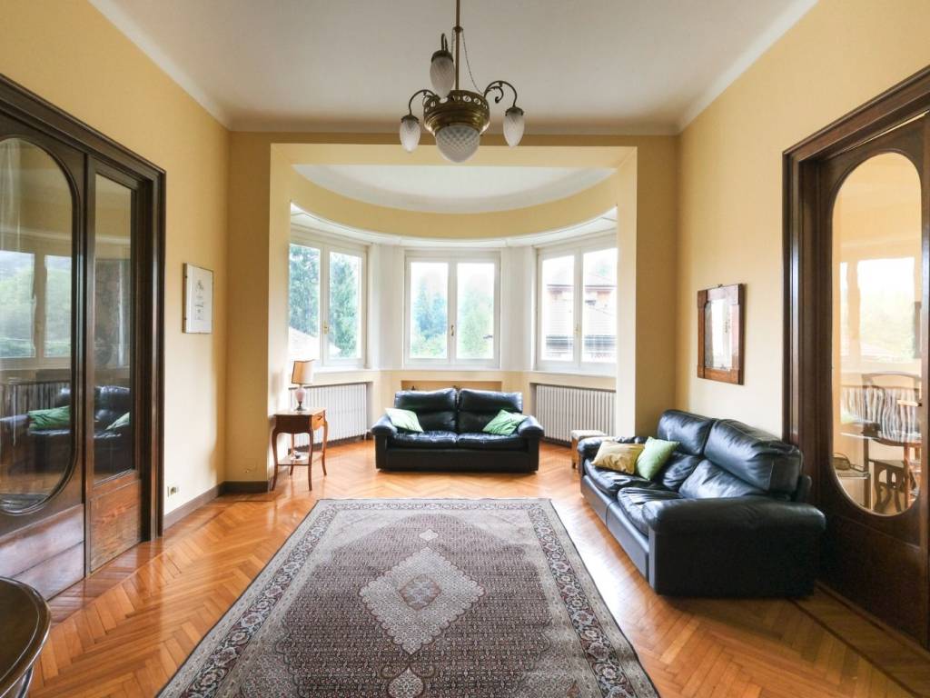 casa indipendente in vendita a Torino in zona Superga