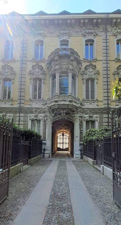 appartamento in vendita a Torino in zona Crocetta