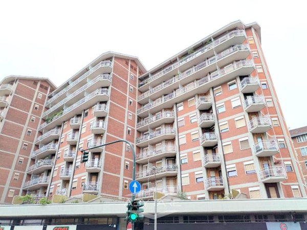 appartamento in vendita a Torino in zona Mirafiori Nord