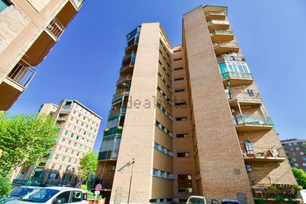 appartamento in vendita a Torino in zona Lingotto