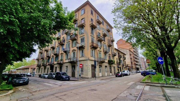 appartamento in vendita a Torino in zona Aurora