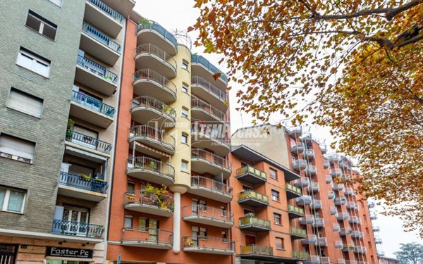 appartamento in vendita a Torino in zona Parella