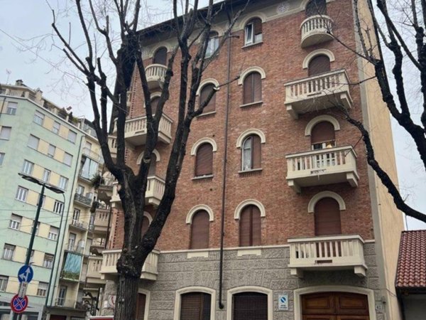 appartamento in vendita a Torino in zona Borgata Vittoria