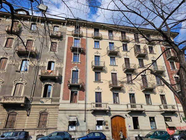 appartamento in vendita a Torino in zona Cit Turin
