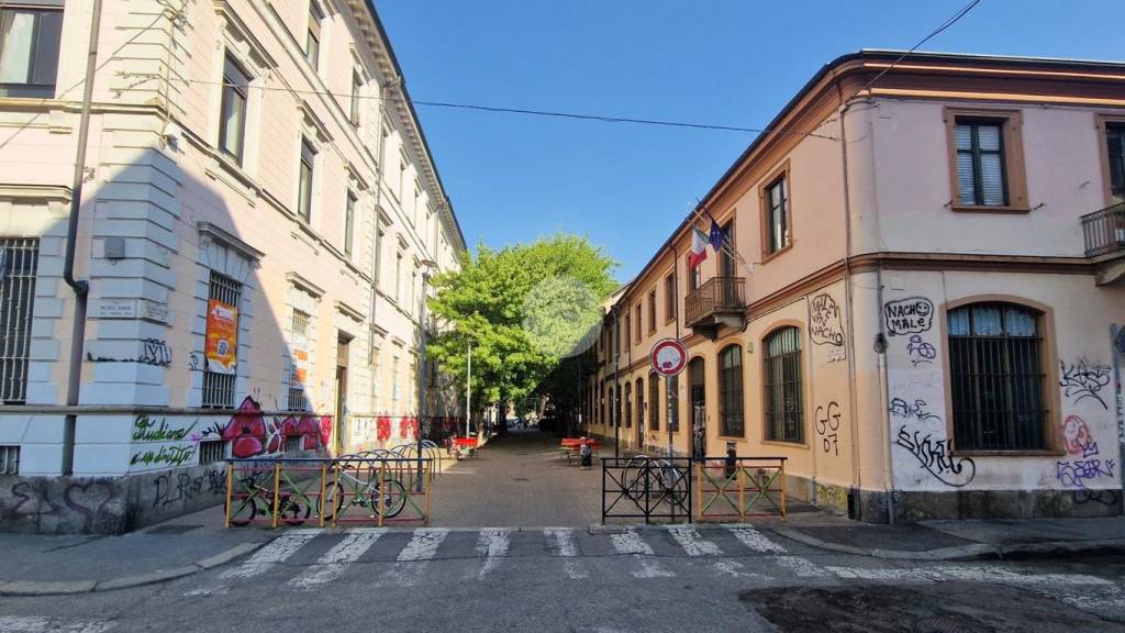negozio in vendita a Torino in zona Vanchiglia